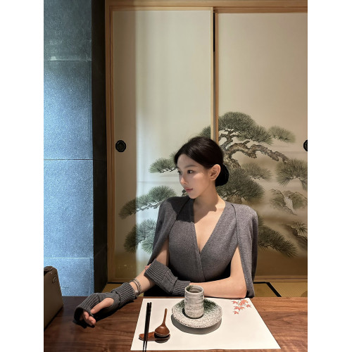 woppei秋冬優雅松弛全羊毛針織套裝假兩件式披肩上衣高腰包臀半裙