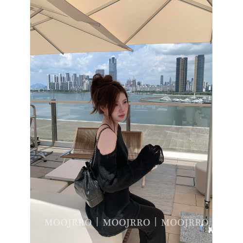 黑色斜肩長袖毛衣女秋季寬松慵懶風休閒顯瘦松弛感針織衫露肩上衣 黑色斜肩長袖毛衣女秋季寬松慵懶風休閒顯瘦松弛感針織衫露肩上衣