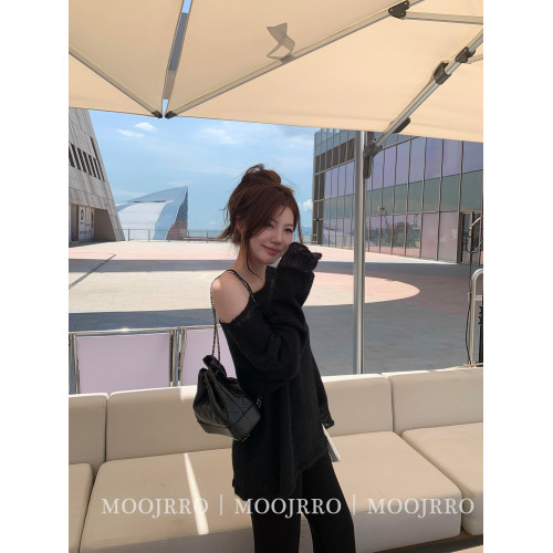 黑色斜肩長袖毛衣女秋季寬松慵懶風休閒顯瘦松弛感針織衫露肩上衣 黑色斜肩長袖毛衣女秋季寬松慵懶風休閒顯瘦松弛感針織衫露肩上衣