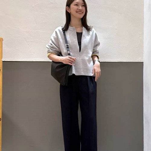 日單貴牌大人氣款純原25年秋冬新款半拉鍊寬鬆簡約針織上衣通勤