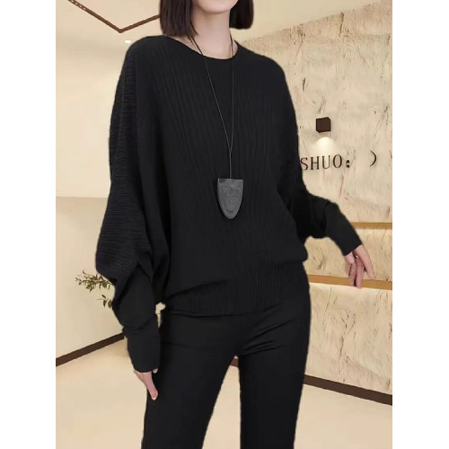 大碼女裝黑色蝙蝠袖圓領針織衫秋季新款胖mm顯瘦寬松小衫長袖上衣