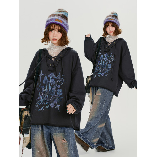 Girlyhalo美式復古印花V領連帽衛衣女秋季新款設計感寬松休閒上衣 Girlyhalo美式復古印花V領連帽衛衣女秋季新款設計感寬松休閒上衣