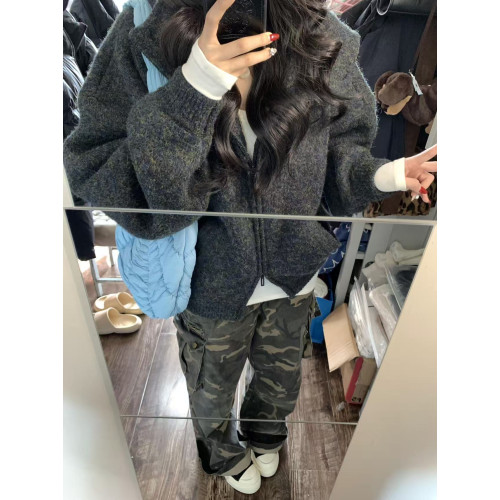 灰色連帽超好看厚毛衣女款2025新款冬季穿搭慵懶高級感針織衫外套 灰色連帽超好看厚毛衣女款2025新款冬季穿搭慵懶高級感針織衫外套