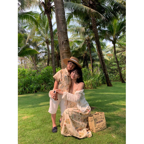 法式度假風高級親子裝一家三口四口海邊沙灘母子母女款吊帶連衣裙 法式度假風高級親子裝一家三口四口海邊沙灘母子母女款吊帶連衣裙