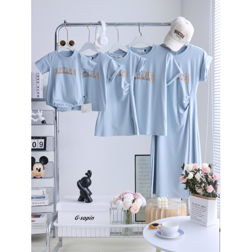 海邊度假連衣裙親子裝母女款高級感夏季一家三口四口母子炸街裙子 海邊度假連衣裙親子裝母女款高級感夏季一家三口四口母子炸街裙子