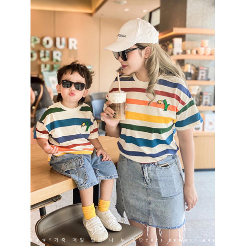 今年流行的親子裝多巴胺潮流韓範大碼寬松T恤親子裝母子母女時尚 今年流行的親子裝多巴胺潮流韓範大碼寬松T恤親子裝母子母女時尚