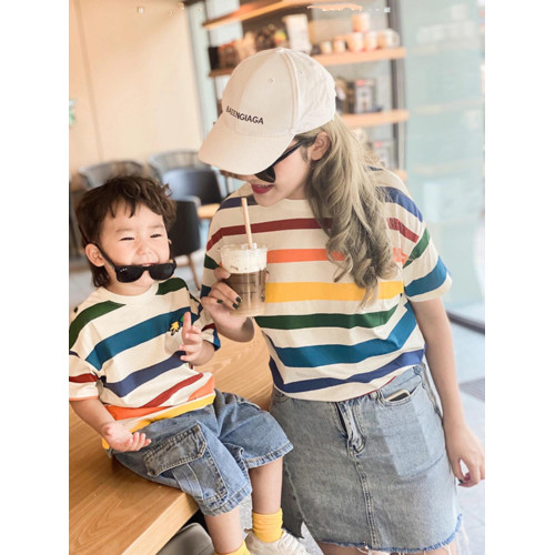 今年流行的親子裝多巴胺潮流韓範大碼寬松T恤親子裝母子母女時尚 今年流行的親子裝多巴胺潮流韓範大碼寬松T恤親子裝母子母女時尚