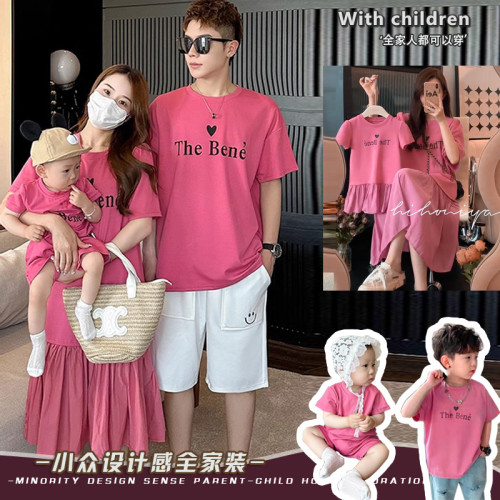 韓版嬰兒親子裝2025夏裝字母拼接母女連衣裙一家三口兒童短袖T恤 韓版嬰兒親子裝2025夏裝字母拼接母女連衣裙一家三口兒童短袖T恤