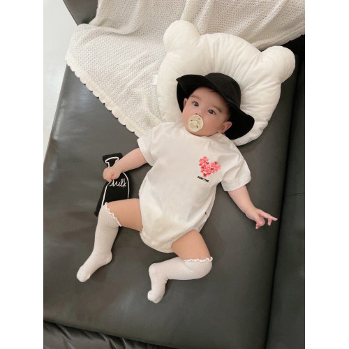 特別的親子裝一家三四口短袖2025新款夏季洋氣母子母女裝愛心T恤 特別的親子裝一家三四口短袖2025新款夏季洋氣母子母女裝愛心T恤