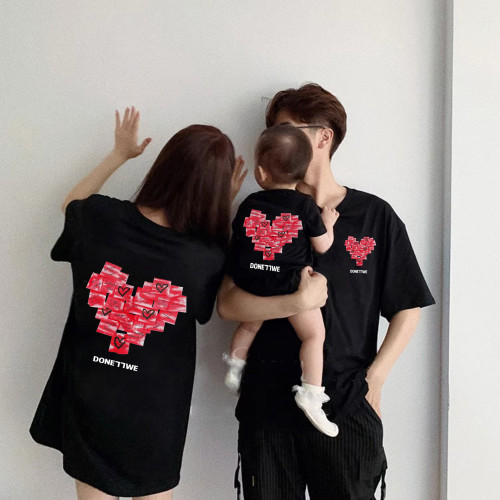 特別的親子裝一家三四口短袖2025新款夏季洋氣母子母女裝愛心T恤 特別的親子裝一家三四口短袖2025新款夏季洋氣母子母女裝愛心T恤