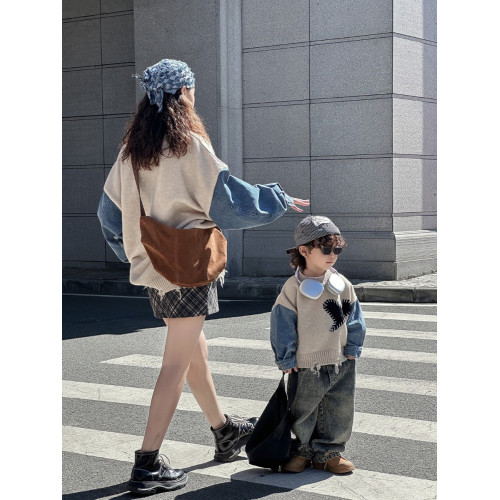 不一樣的親子裝一家三口高級感全家母子秋季時尚洋氣拼接毛衣衛衣 不一樣的親子裝一家三口高級感全家母子秋季時尚洋氣拼接毛衣衛衣