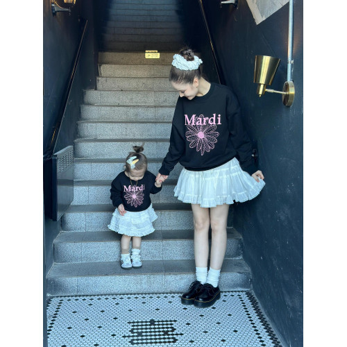 高級感特別的親子裝春秋純棉圓領衛衣母女母子裝設計感三口親子裝 高級感特別的親子裝春秋純棉圓領衛衣母女母子裝設計感三口親子裝