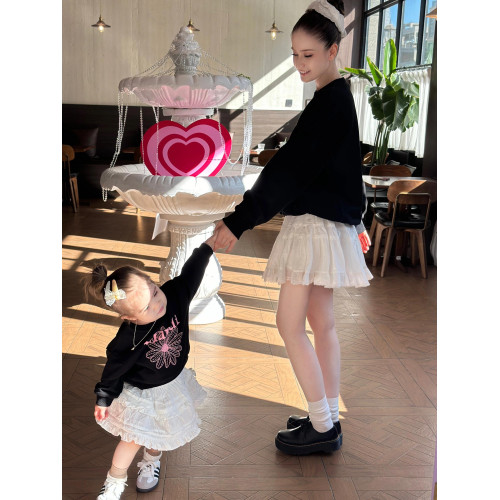 高級感特別的親子裝春秋純棉圓領衛衣母女母子裝設計感三口親子裝 高級感特別的親子裝春秋純棉圓領衛衣母女母子裝設計感三口親子裝