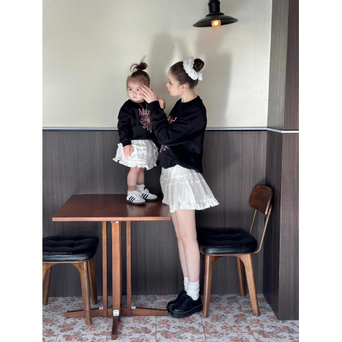 高級感特別的親子裝春秋純棉圓領衛衣母女母子裝設計感三口親子裝 高級感特別的親子裝春秋純棉圓領衛衣母女母子裝設計感三口親子裝