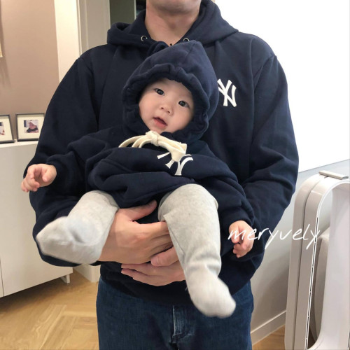 ins秋冬韓國童裝純色字母連帽哈衣洋氣親子裝衛衣寶寶爬服嬰童潮 ins秋冬韓國童裝純色字母連帽哈衣洋氣親子裝衛衣寶寶爬服嬰童潮