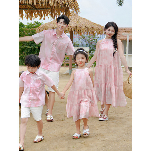 多巴胺穿搭親子裝一家三口海邊度假母女裝連衣裙絕美海邊沙灘長裙 多巴胺穿搭親子裝一家三口海邊度假母女裝連衣裙絕美海邊沙灘長裙
