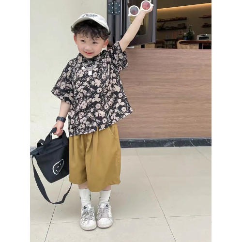 炸街親子裝夏季2025新款復古港味一家三口母子母女花襯衫痞帥襯衣 炸街親子裝夏季2025新款復古港味一家三口母子母女花襯衫痞帥襯衣