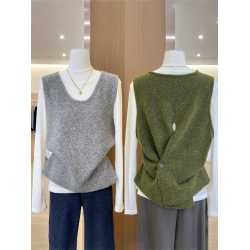 後背鏤空設計感U型領針織馬甲女秋冬襯衫曡穿外搭聖誕綠毛衣背心