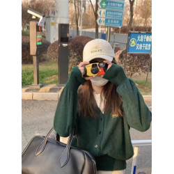 Brandy Girl復古聖誕綠V領長袖針織開衫紐釦外套BM字母刺綉毛衣女