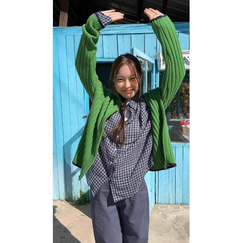 聖誕綠色拉鍊針織開衫女冬季法式復古寬松慵懶拼色立領毛衣外套 聖誕綠色拉鍊針織開衫女冬季法式復古寬松慵懶拼色立領毛衣外套