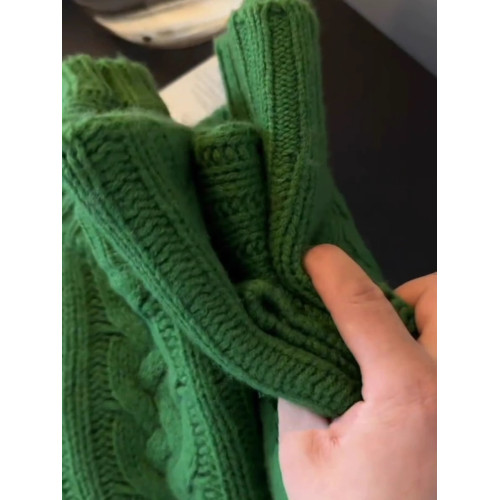 聖誕綠色浣熊絨麻花套頭毛衣女秋冬慵懶風冬季圓領加厚針織衫上衣 聖誕綠色浣熊絨麻花套頭毛衣女秋冬慵懶風冬季圓領加厚針織衫上衣