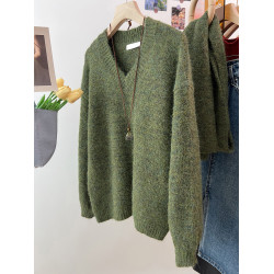 聖誕綠色v領浣熊絨毛衣女2025冬季慵懶軟糯百搭針織衫圍脖兩件套