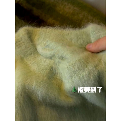 日系高級感聖誕綠色馬海毛毛衣女秋冬慵懶風軟糯水貂絨針織衫加厚