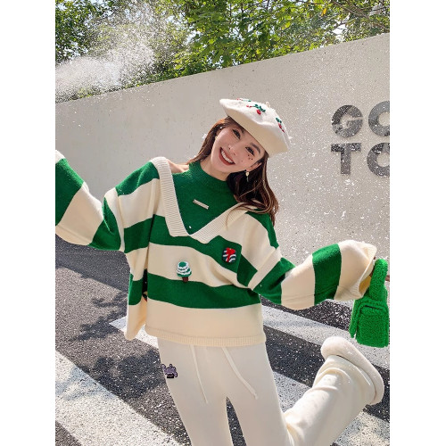 LaFreedom 官方授權 甜美聖誕綠白條紋別針露肩百搭針織上衣女