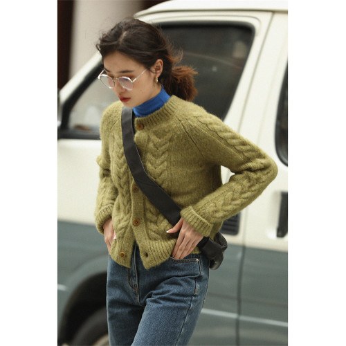 聖誕綠色麻花毛衣外套法式針織開衫秋冬小香風馬海毛軟糯上衣女厚 聖誕綠色麻花毛衣外套法式針織開衫秋冬小香風馬海毛軟糯上衣女厚