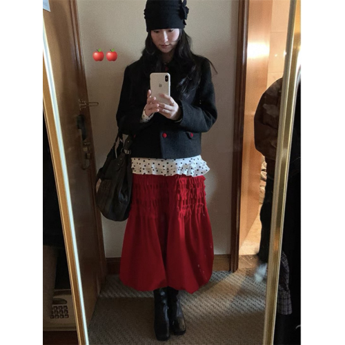 聖誕紅色穿搭氛圍感木耳邊半身裙女早秋甜美百搭A字高腰花苞裙ins 聖誕紅色穿搭氛圍感木耳邊半身裙女早秋甜美百搭A字高腰花苞裙ins