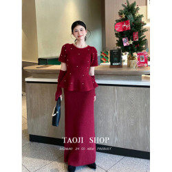 聖誕紅色針織套裝女冬季設計感釘珠袖套圓領套頭毛衣半身裙三件套