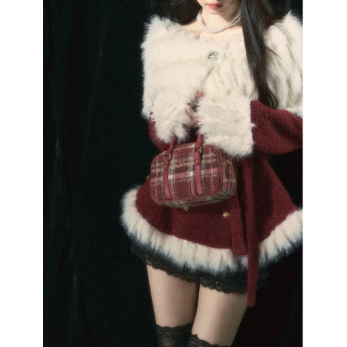 韓版千金感名媛一字肩聖誕紅色收腰上衣拼接毛領高腰蕾絲短裙套裝 韓版千金感名媛一字肩聖誕紅色收腰上衣拼接毛領高腰蕾絲短裙套裝