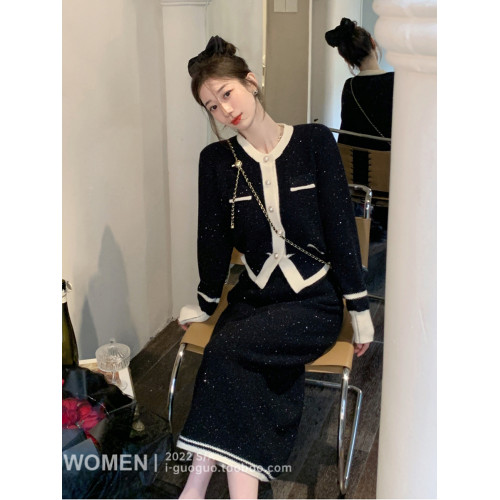 今年流行漂亮時尚減齡氣質聖誕紅色針織毛衣半身裙兩件套裝裙秋冬 今年流行漂亮時尚減齡氣質聖誕紅色針織毛衣半身裙兩件套裝裙秋冬