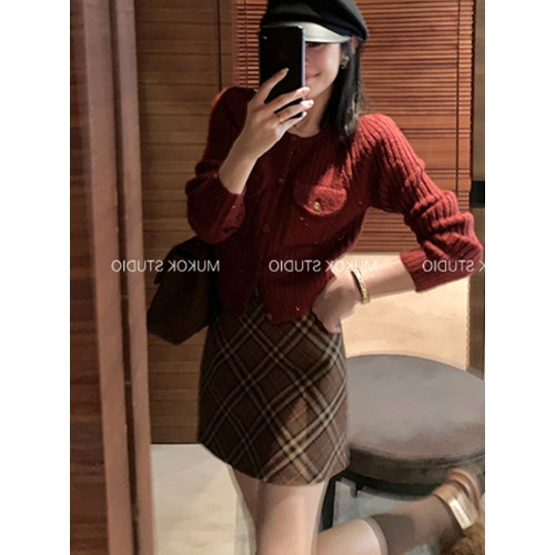 聖誕紅色毛衣外套女秋冬2025新款高級感超好看小香風針織開衫短款 聖誕紅色毛衣外套女秋冬2025新款高級感超好看小香風針織開衫短款