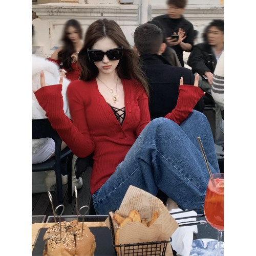 聖誕紅色V領內搭可外穿打底衫女2025秋冬季大碼修身性感辣妹上衣 聖誕紅色V領內搭可外穿打底衫女2025秋冬季大碼修身性感辣妹上衣