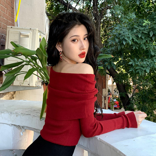 聖誕紅色毛衣打底衫女秋冬高級感修身加厚皮草內搭針織一字肩上衣 聖誕紅色毛衣打底衫女秋冬高級感修身加厚皮草內搭針織一字肩上衣