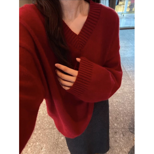 歐貨高級感聖誕紅色浣熊絨v領毛衣女秋冬軟糯慵懶風本命年針織衫 歐貨高級感聖誕紅色浣熊絨v領毛衣女秋冬軟糯慵懶風本命年針織衫
