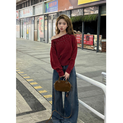 新年過年戰袍聖誕紅色不規則斜肩毛衣女秋冬慵懶風露肩針織衫上衣 新年過年戰袍聖誕紅色不規則斜肩毛衣女秋冬慵懶風露肩針織衫上衣