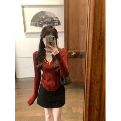 新年聖誕紅色v領針織毛衣女秋冬高級感不規則洋氣內搭打底衫上衣