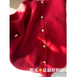 專櫃奢侈品牌撿漏女裝紅色圓領金釦毛衣外套秋冬季慵懶風針織開衫