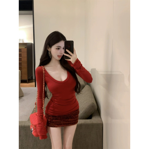 純欲辣妹性感低胸v領上衣女秋冬聖誕紅色長袖t恤打底衫內搭可外穿 純欲辣妹性感低胸v領上衣女秋冬聖誕紅色長袖t恤打底衫內搭可外穿