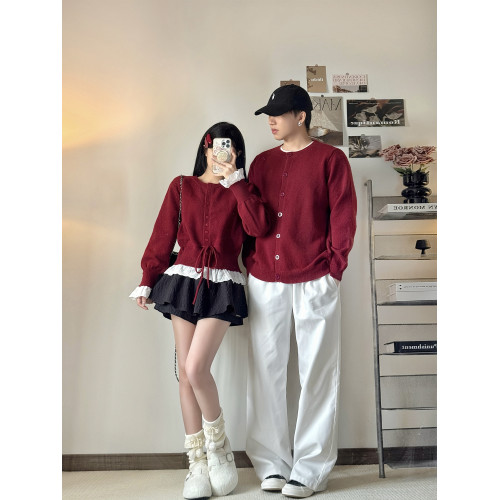 新年情侶裝秋冬季新款假兩件女毛衣開衫聖誕紅色過年男女長袖外套 新年情侶裝秋冬季新款假兩件女毛衣開衫聖誕紅色過年男女長袖外套