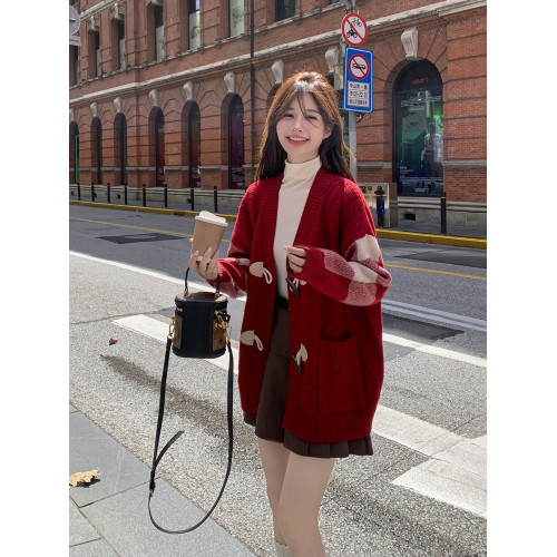 新年聖誕紅色牛角釦毛衣針織開衫女春秋新款寬松慵懶風小個子外套 新年聖誕紅色牛角釦毛衣針織開衫女春秋新款寬松慵懶風小個子外套