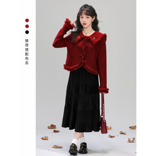 帛卡琪2025秋冬新款聖誕紅色開衫毛衣外套女毛邊設計針織衫短上衣