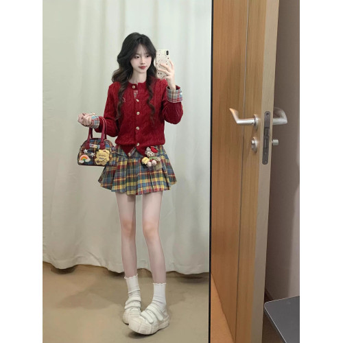 格紋拼接聖誕紅色毛衣女秋冬新款慵懶學院風休閒絞花開衫外套上衣 格紋拼接聖誕紅色毛衣女秋冬新款慵懶學院風休閒絞花開衫外套上衣