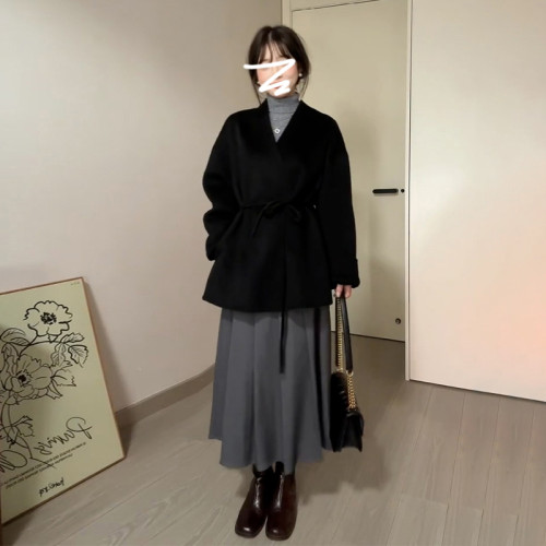 200斤特大碼女裝歐美風新年聖誕紅黑色毛呢外套 200斤特大碼女裝歐美風新年聖誕紅黑色毛呢外套