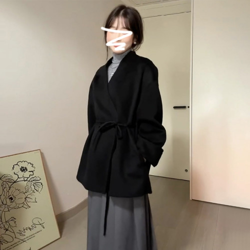 200斤特大碼女裝歐美風新年聖誕紅黑色毛呢外套 200斤特大碼女裝歐美風新年聖誕紅黑色毛呢外套