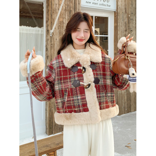 聖誕紅色格紋牛角釦羊羔毛外套女冬季2025新款小個子短款加絨上衣