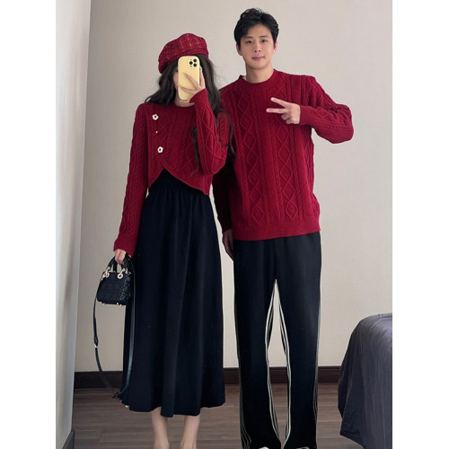 高級感情侶裝秋冬裝2025新款過年聖誕紅色毛衣連衣裙套裝一裙一衣