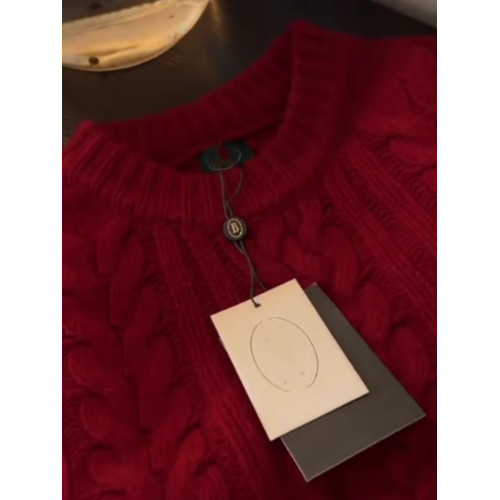 法式超好看聖誕紅色軟糯麻花毛衣女秋冬高級感別致套頭針織衫上衣